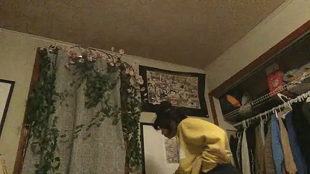 Girlnextdoor242: онлайн-секс-чат