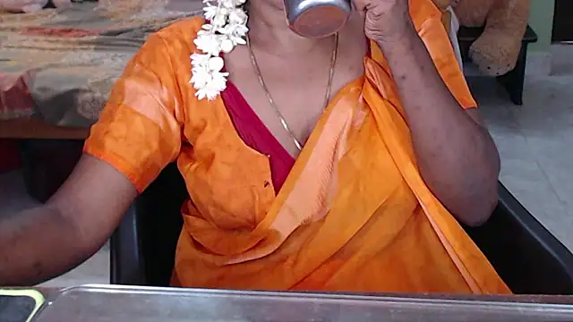 HotGulabi Show in webcam