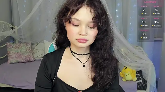 EmilyChaves 即時 XXX 聊天