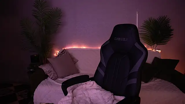 MirandaWong élő XXX-chatje