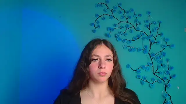 KissMeJulia élő XXX-chatje