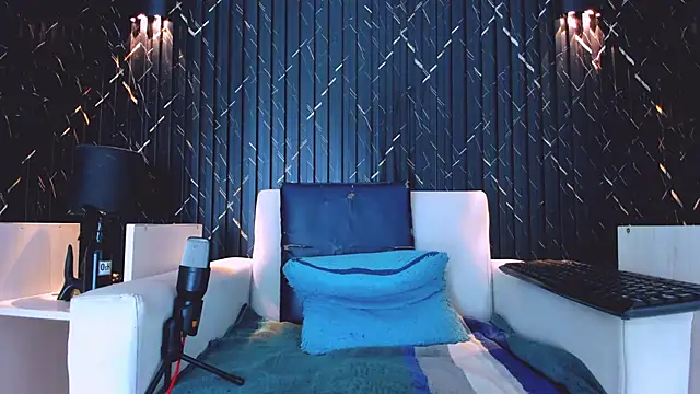 Gregory_Sforza Adlı Modelin Canlı XXX Sohbeti