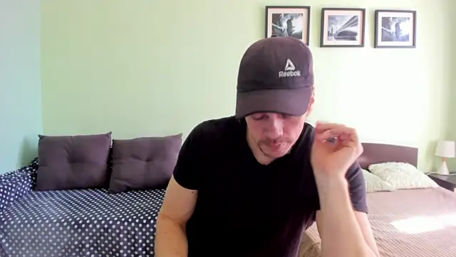 AlansonofDaddy Adlı Modelin Canlı XXX Sohbeti