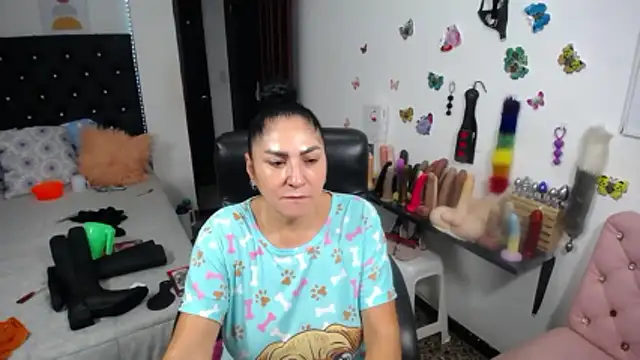 แชท XXX สดของ mature_bigboobs10