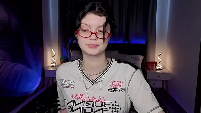 MileyRood Adlı Modelin Canlı XXX Sohbeti