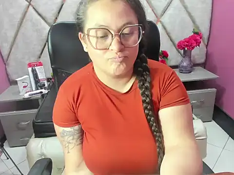 Sarah_Boobs_ Live XXX-Chat