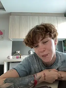 دردشة IceMur الجنسية المباشرة