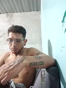 Show modela macarywillm na web-kameri