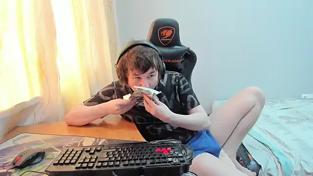 iliaskrislove's Live XXX Chat