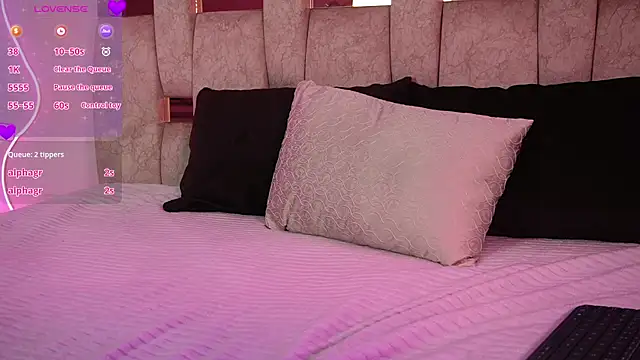 Petitte_Mussa: онлайн-секс-чат