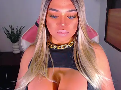 Zandralopez Pertunjukan Webcam