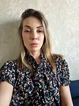 Anna_Nights Adlı Modelin Canlı XXX Sohbeti