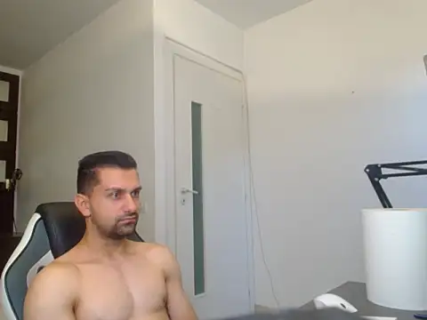 BryceReign Webcam Show