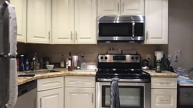 BigGuyMuscle: вебкам-шоу