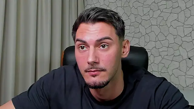 دردشة ClintMasters الجنسية المباشرة