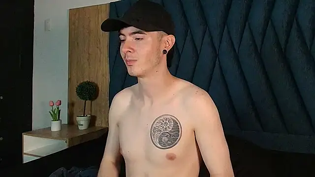 lio____ élő XXX-chatje