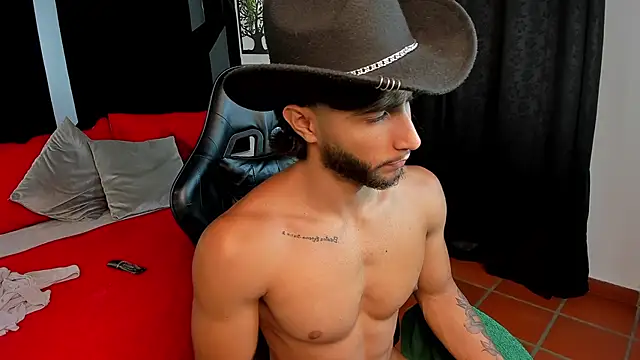 Emmet_CollinsJS Chat XXX live