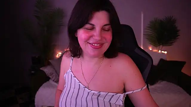 MirandaWong's Live XXX Chat