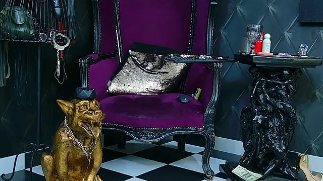 FinDomKaya's Live XXX Chat