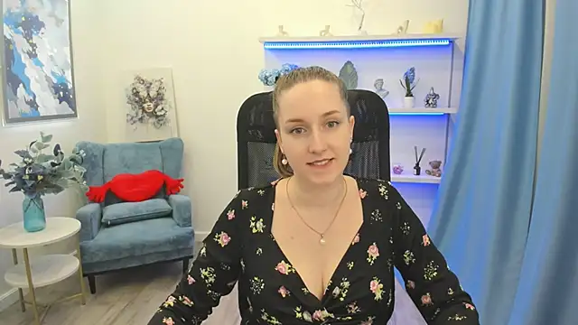 CaseyTerini's Live XXX Chat