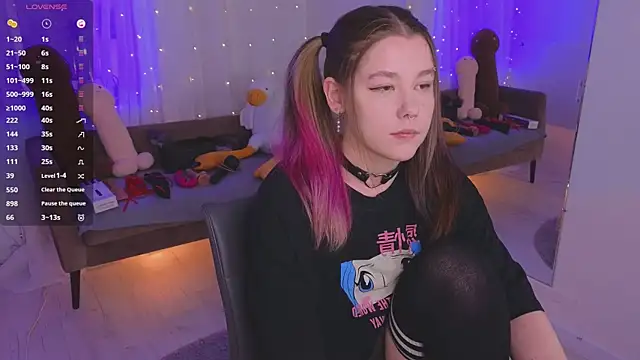 Mira_Falls: онлайн-секс-чат