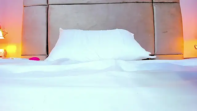 Chat +18 de isabel_sofiaa ao vivo