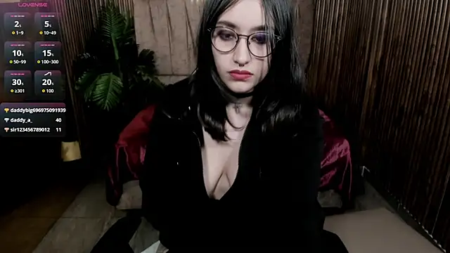 XXX chat uživo modela Kairy_tay