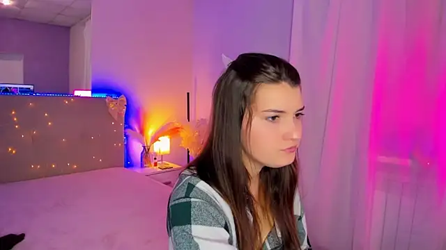 XXX chat uživo modela Laura_Leee