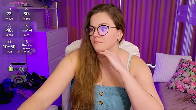 Živý XXX chat KellyKleine