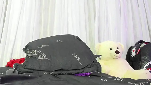 Rpoolrboy: διαδικτυακό σόου στην κάμερα