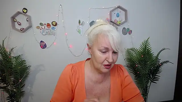 XXX chat uživo modela BlondyLeeBest