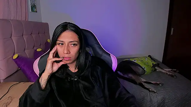 Bellacatx's Live XXX Chat