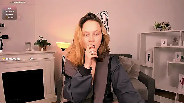 Ketrin_n_: онлайн-секс-чат