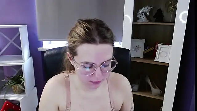 Chat XXX en directo de Zoey_Erotic