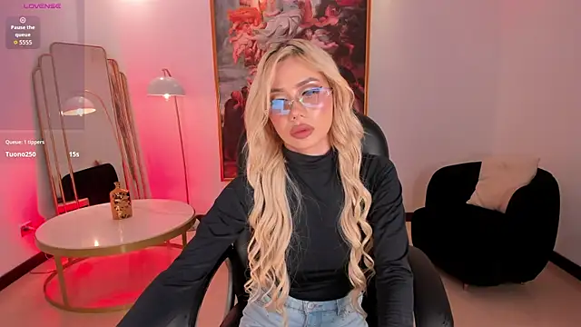 Chat XXX en directo de HannaConnor_