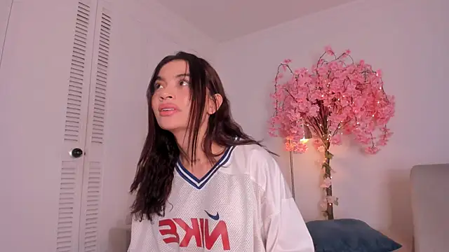 Chat XXX Live kitty_miaa