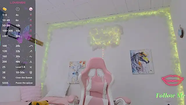 milfAaura Chat XXX live