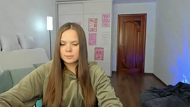 Kira_love_81 Chat XXX live