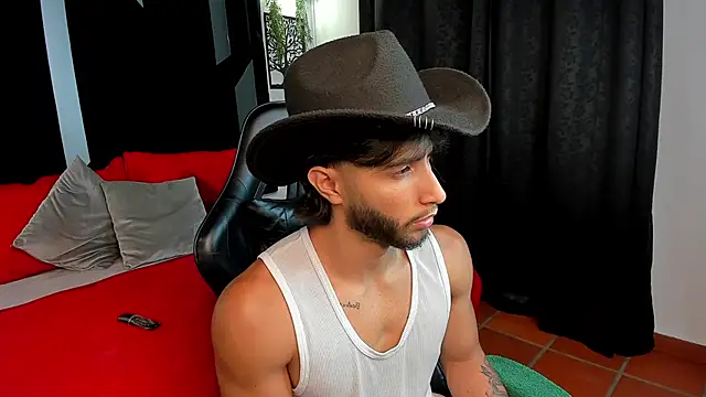 Emmet_CollinsJS élő XXX-chatje