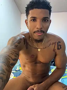 Terry___00: διαδικτυακό σόου στην κάμερα