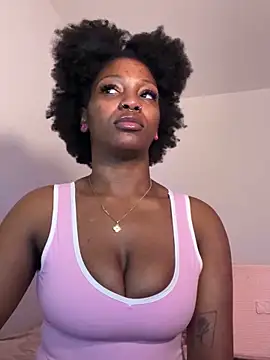 Chat XXX en directo de mochamimi