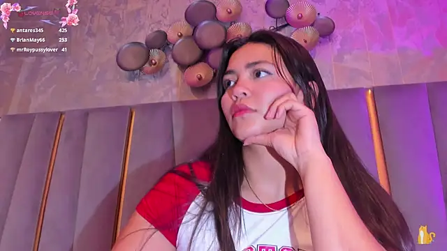 Chat +18 de KimDevinne ao vivo