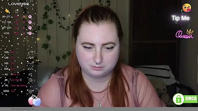 Chat +18 de Alicia_love00 ao vivo