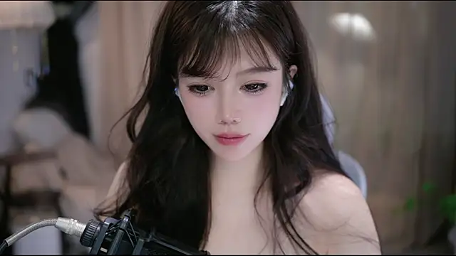 Cecily 即時 XXX 聊天