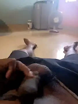 newboygoa Show in webcam