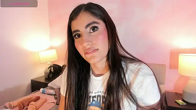 IsabelaStefanoのライブXXXチャット