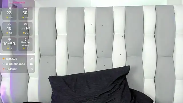 Chat XXX en directo de IsaDiiaz