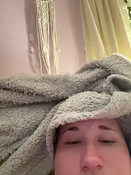 imawhorenslut19's Live XXX Chat