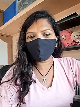 Webkamerová show Tamil_Dharani