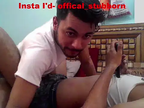 Pokazy przed kamerką – Stubborndesiboy